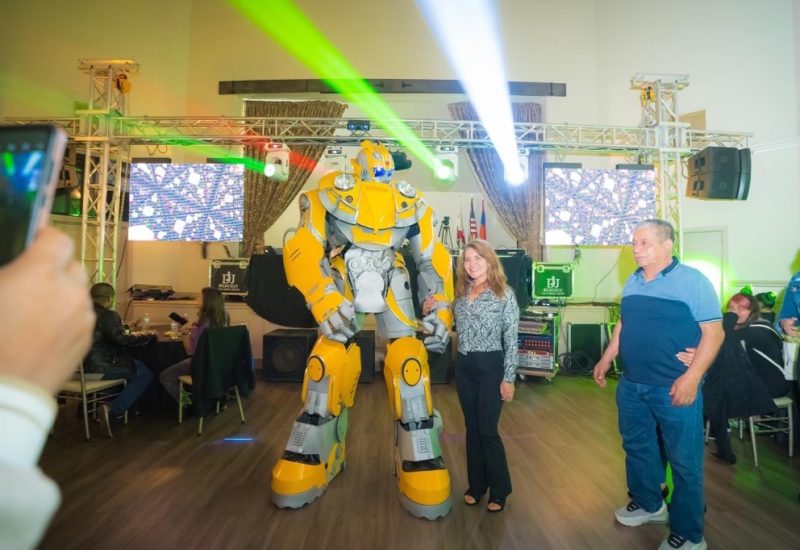 Led Robot Service for Party In Los Angeles, LED ROBOT Performer, LED Robot Dance, Autobot Dancer, LED Autobot Robot for rent,